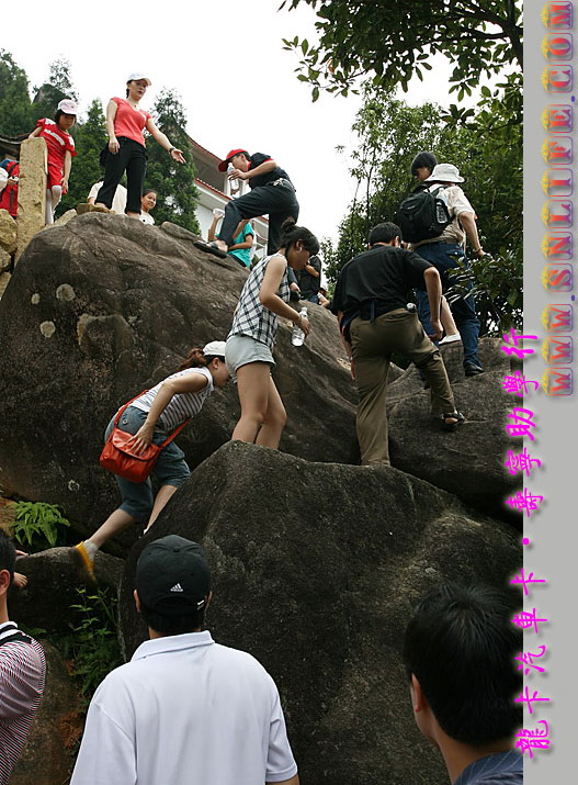 西浦献爱心·南山看风景·龙卡汽车卡·寿宁助学行