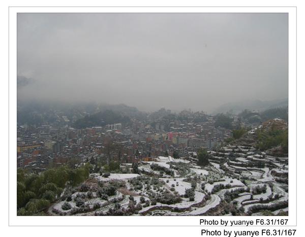 今年的第一场冬雪——中午拍于三峰寺