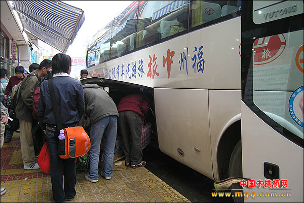 福建工程学院师生76人到寿宁写生廊桥