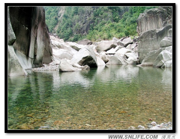 畅游杨梅州双溪峡谷