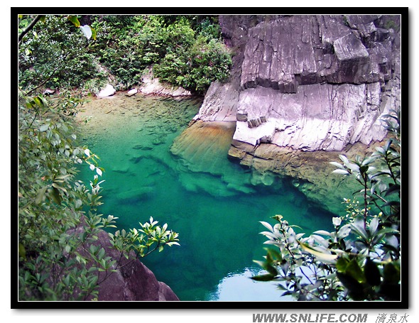 畅游杨梅州双溪峡谷